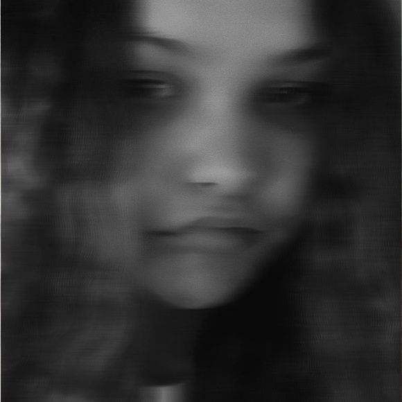 Meet your Posher, Katelyn - Picture 1 of 1